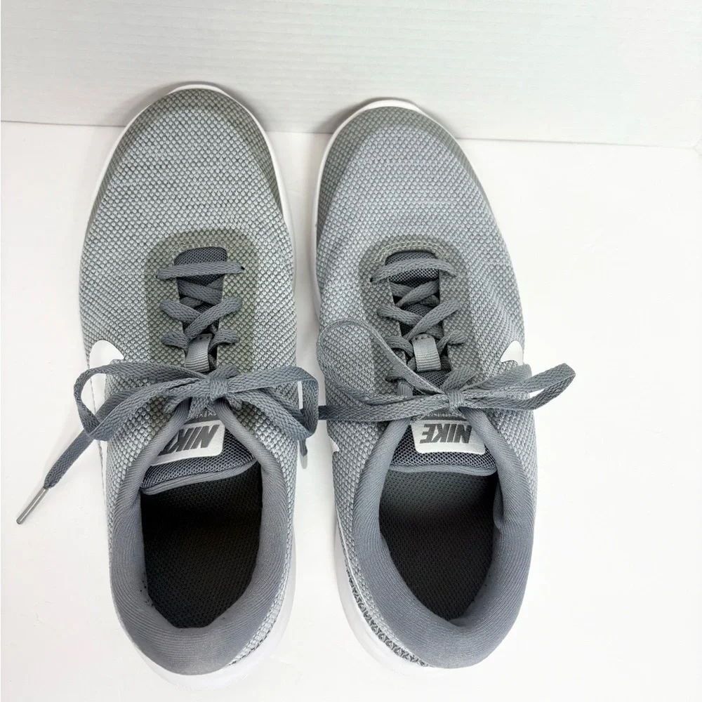 Nike Flex Experience RN 7 Running Shoes‎ Gray Athletic Trainers Women’s Size 8